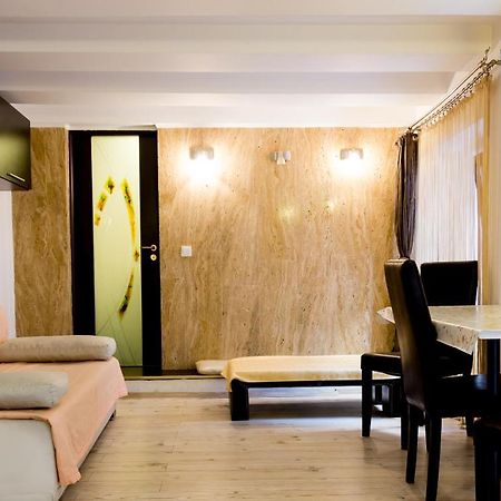 Premium Apartments Braşov Buitenkant foto