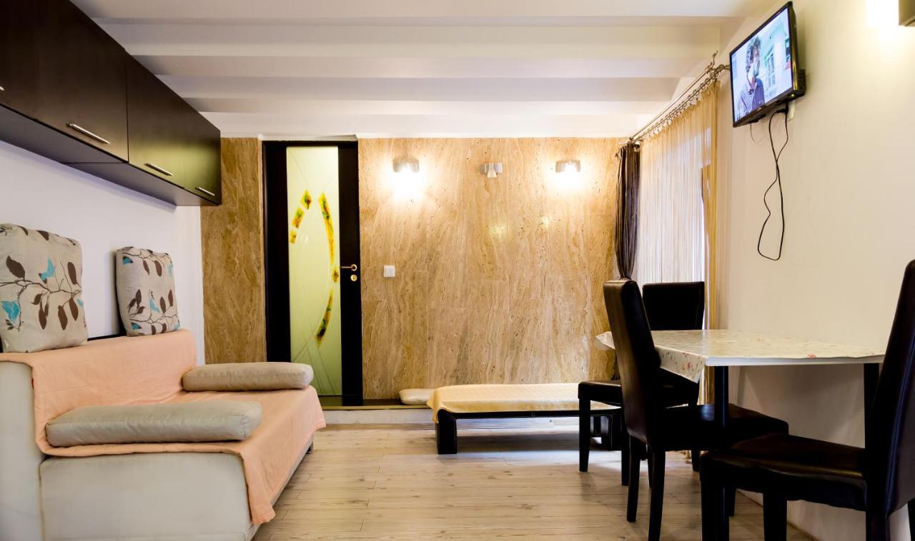 Premium Apartments Braşov Buitenkant foto