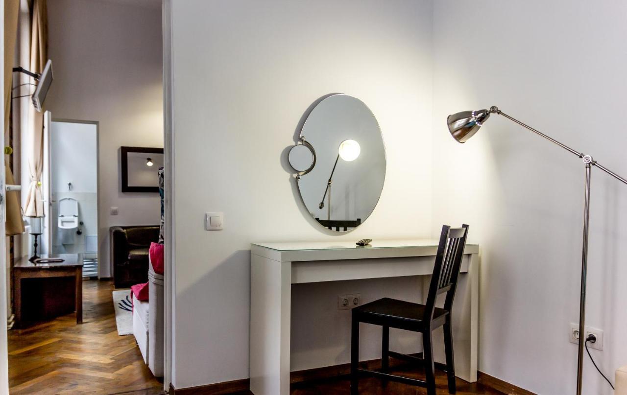 Premium Apartments Braşov Buitenkant foto